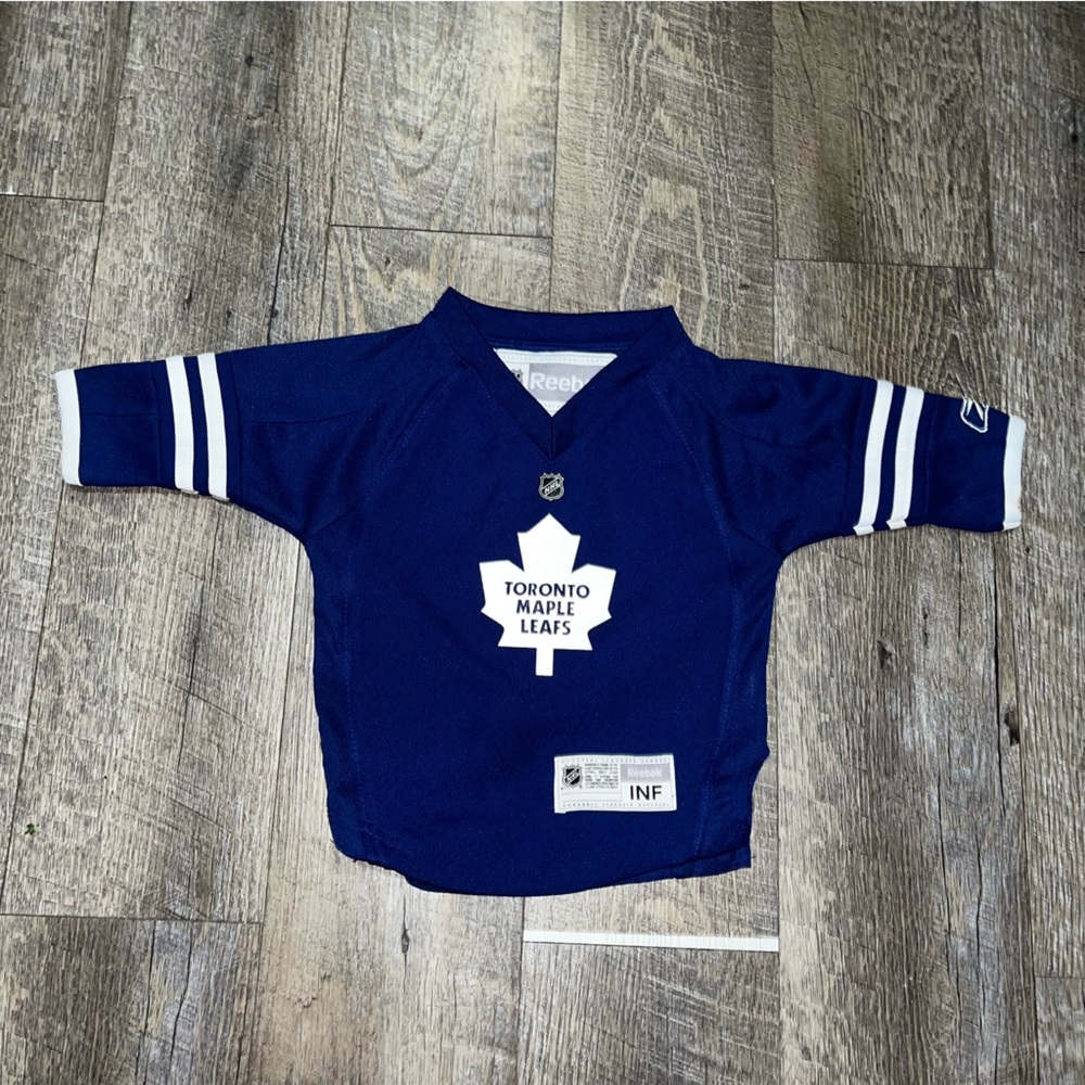 Reebok Toronto Maple‎ Leafs Youth Jersey  Size 12-18 Months